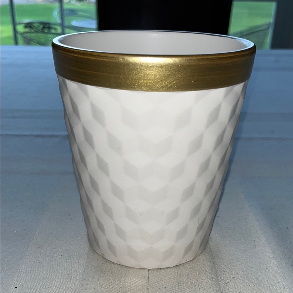White and Gold Textured Vase
